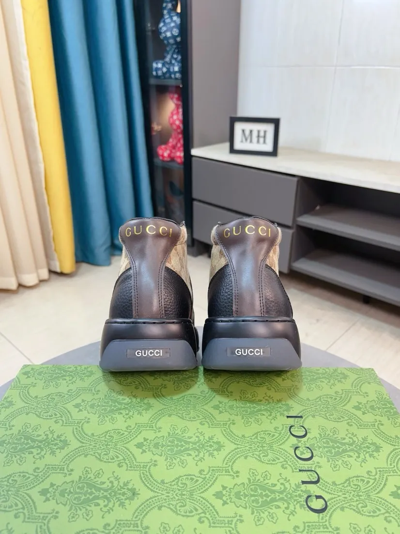 Men's shoes 💰438🌹🌹GUCCI [Gucci] New high-top men's shoes, a high-end brand, the latest fashionable casual men's shoes, trendy and versatile, relaxed and sporty style, uppers imported from Italy, first-layer cowhide, genuine leather lining, and ultra-fine workmanship. Original personalized fashionable rubber wear-resistant outsole, light and comfortable on the foot, size 38-44